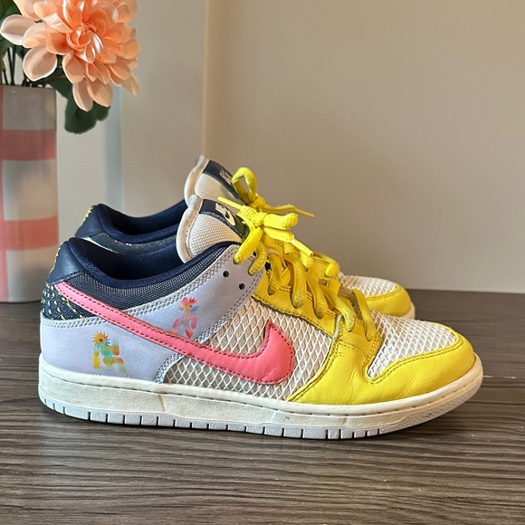 Nike SB Dunk Low Pro Be True Xavier Schipani - Picture 1 of 6